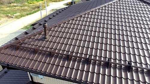 Металлочерепица Монтеррей 0,45мм Шоколад (RAL 8017)